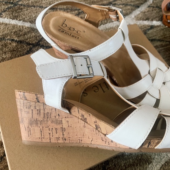 b•o•c white cork wedges - Picture 2 of 2
